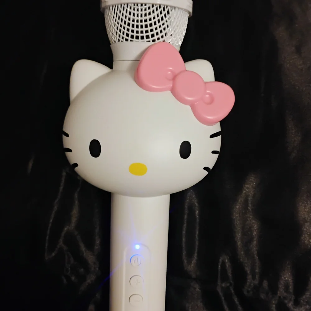 White and Pink Hello Kitty Style Wireless Microphone